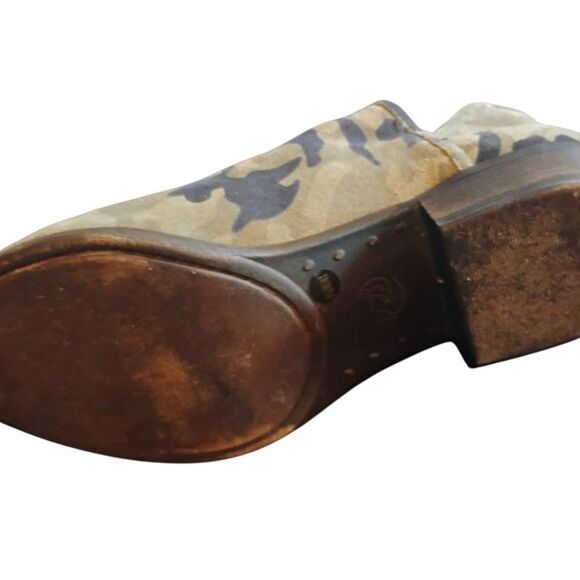 Lucky Brand Green and Brown Ankle Booties with Artistic Design - Picture 7 of 8